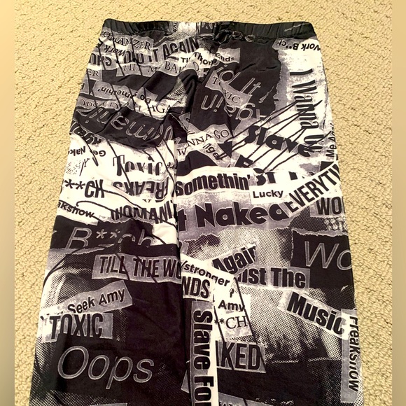 Britney Spears Leggings - Picture 3 of 5